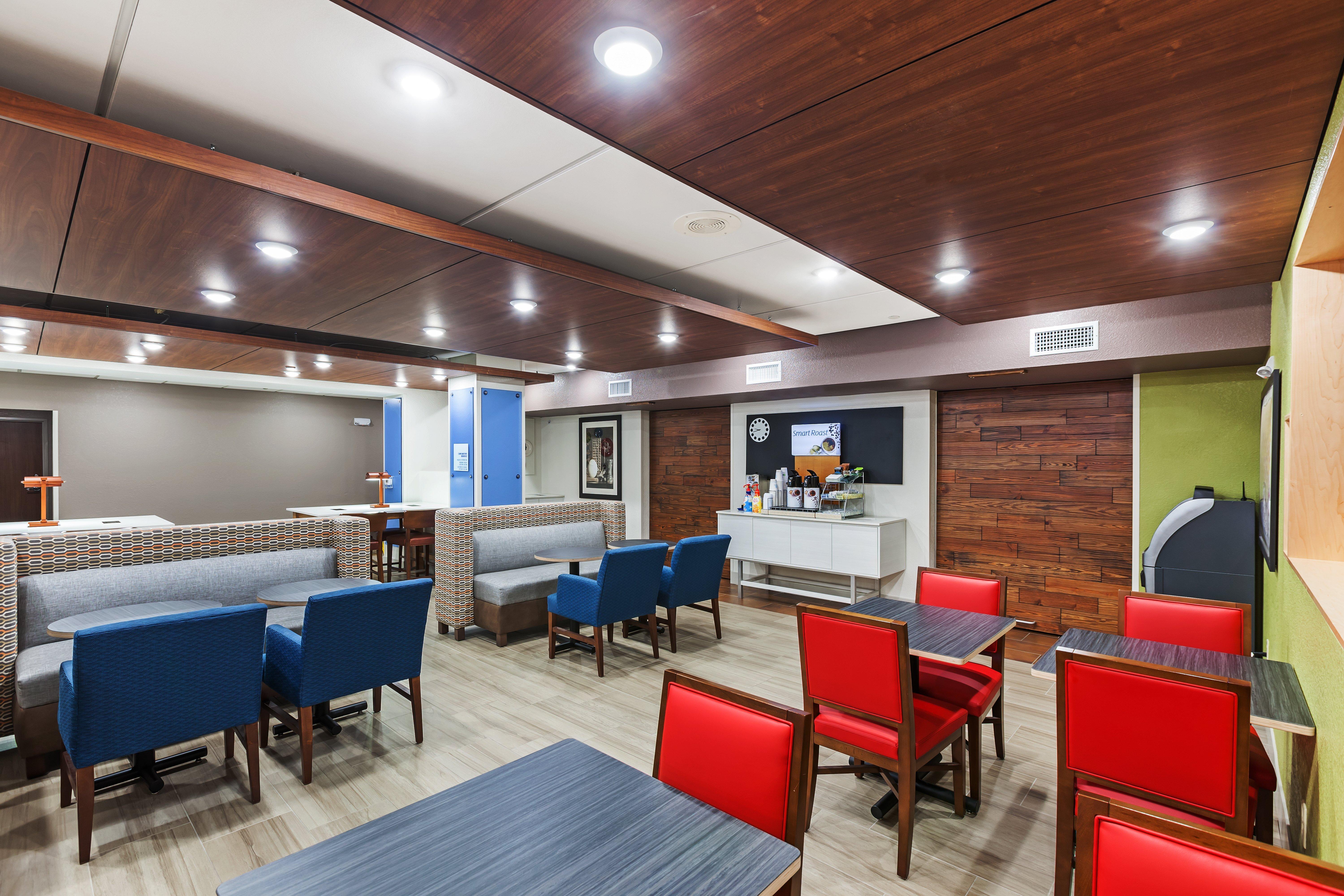 Holiday Inn Express Hotel & Suites Dallas Lewisville By Ihg Exterior photo