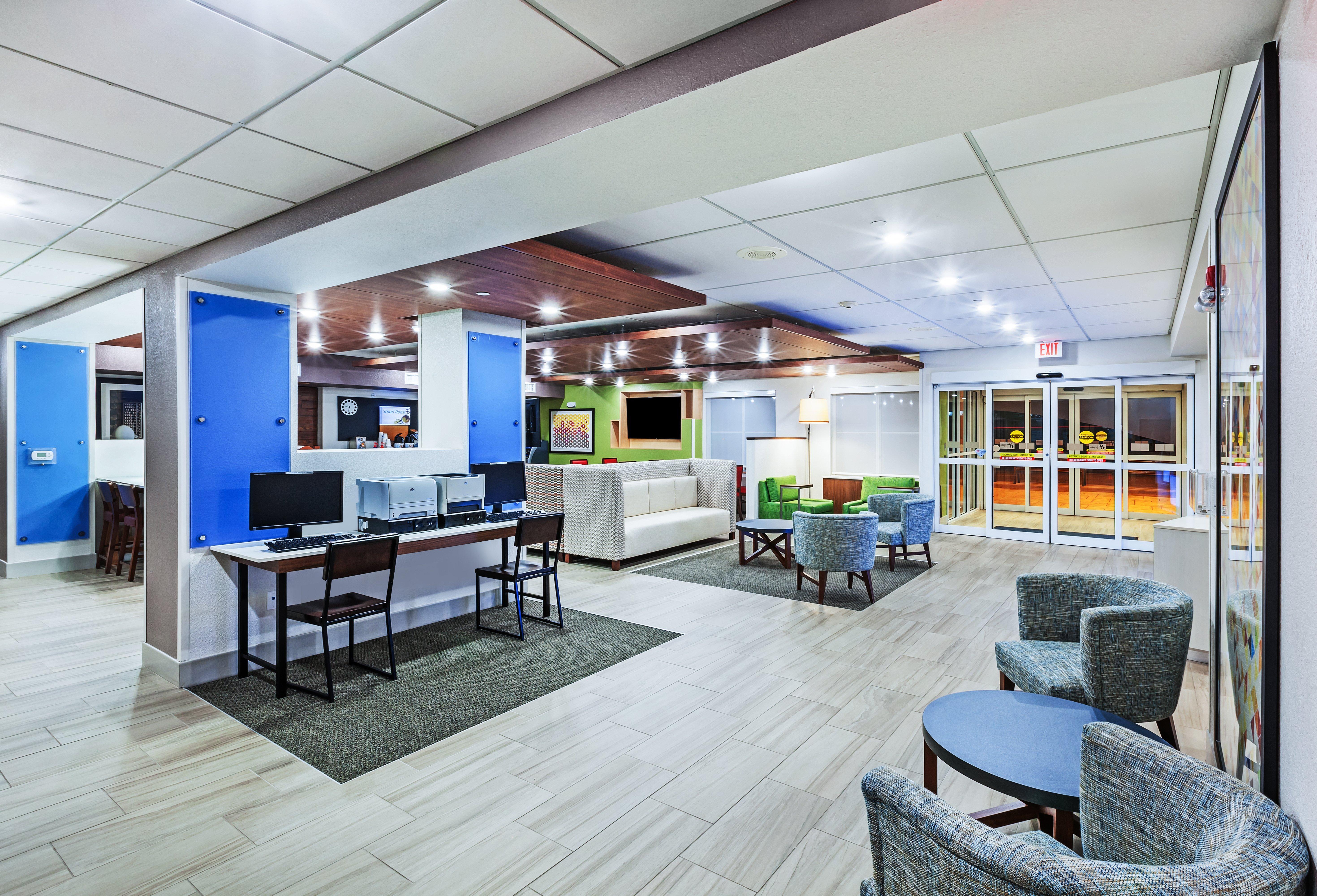 Holiday Inn Express Hotel & Suites Dallas Lewisville By Ihg Exterior photo